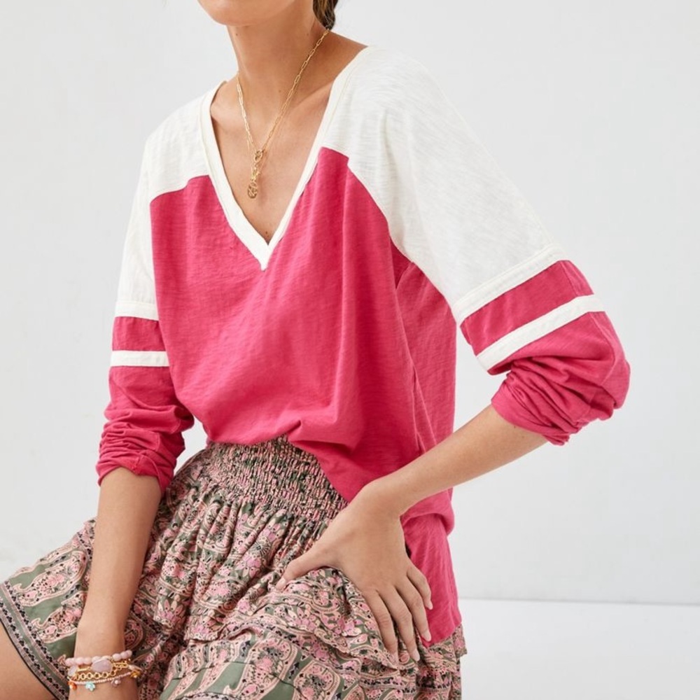 Anthropologie V Neck Tee - Picture 1 of 8